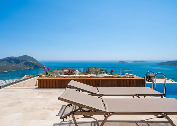 Ultra Luxurious Magnificent Sea View In Kalkan Kalamar Bay فيلة *